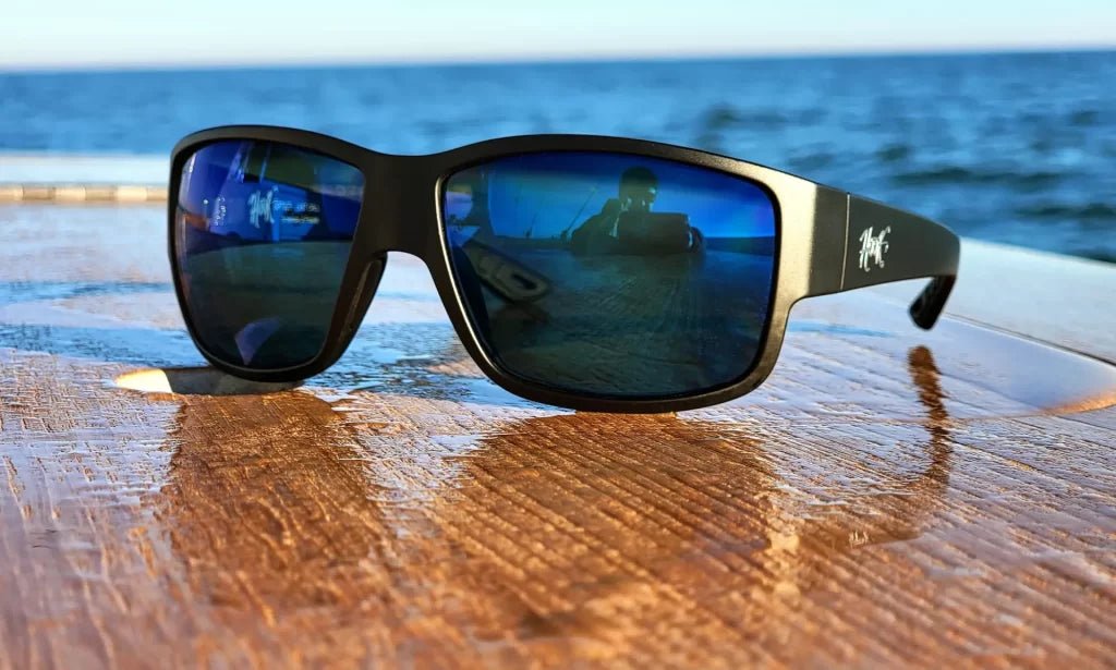 Top 5 Eye Care Tips for Anglers: How Polarized Fishing Sunglasses Help - Hook sunglasses