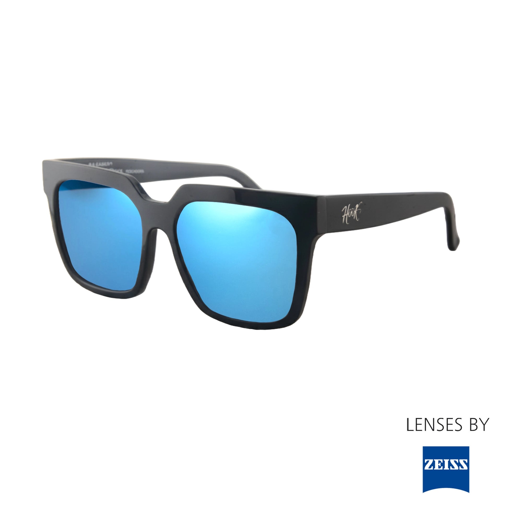 Pescadora women’s polarized sunglasses with durable, lightweight performance.