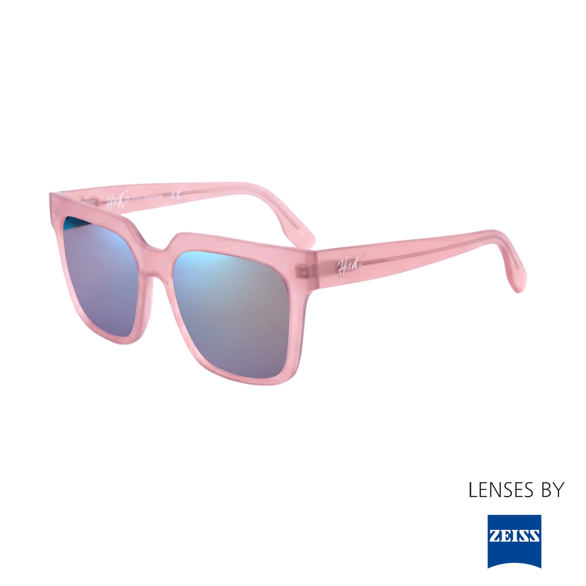 High-performance Pescadora polarized sunglasses for fishing and outdoor adventures.